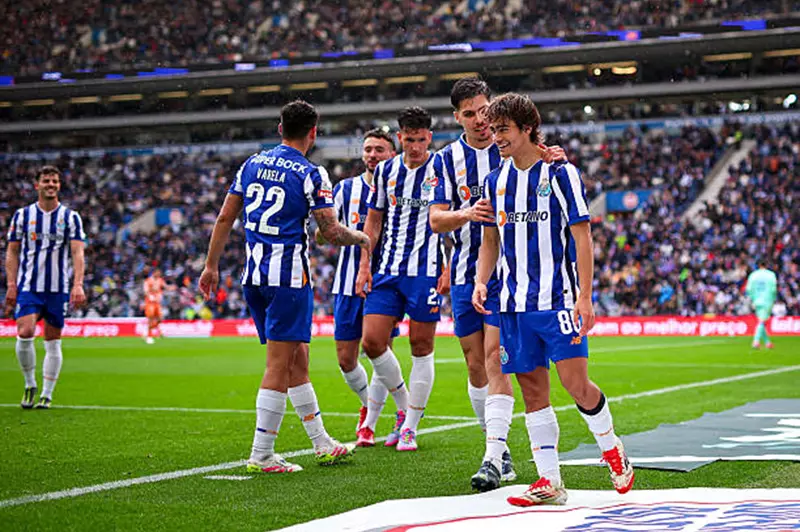 تشكيل بورتو وبالميراس في كأس العالم للأندية